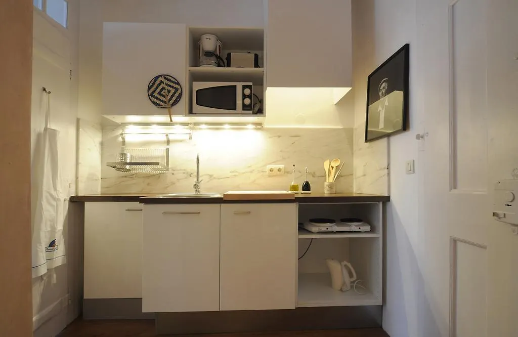 מלון ליסבון Madalena House דירה