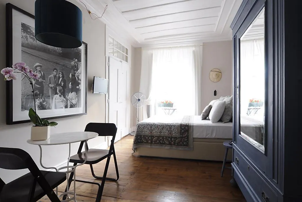 Apartment Madalena House Hotel Lisbon Portugal